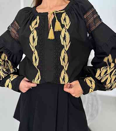 Женская стильная вышиванка с золотой вышивкой и с кружевными вставками 80% хлопок, 20% полиэстер. 44, Черный Одесса