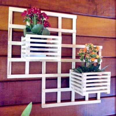 Полка настенная для цветов 