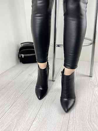 Черевики жіночі TWO STEPS чорні шкіра натуральна каблук 9см 36р.38р.39р. (2730) Коломия