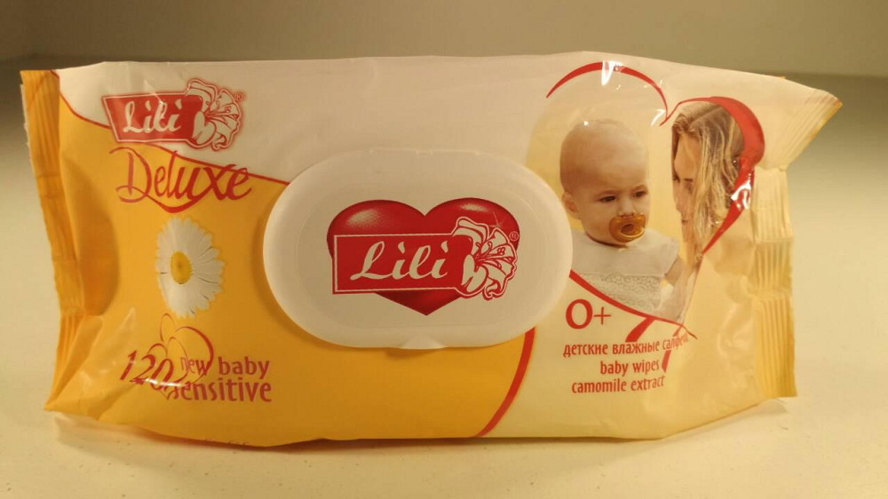 Волога серветка 120 шт з клапаном "LILI DELUXE" ромашка (1 пачка) Харків - фото 1