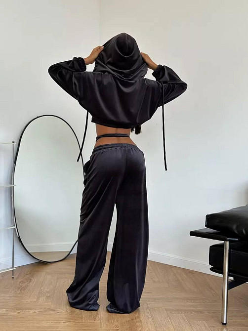 Жіночий стильний повсякденний велюровий костюм плюш-велюр Чорний, 40/42 Одеса - фото 3