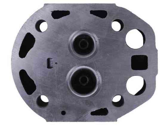 Головка блока циліндра гола на дизельний двигун 180N Мукачево