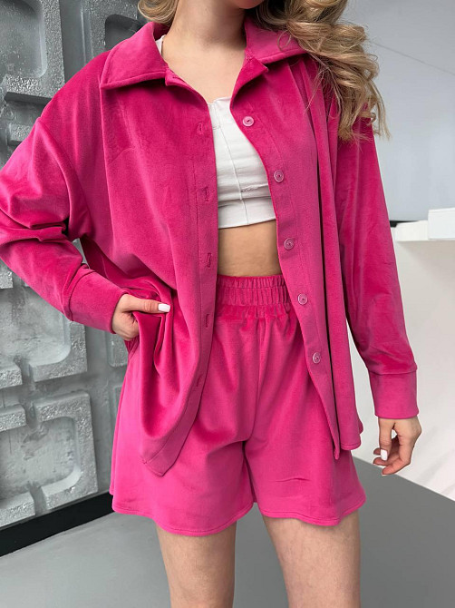 Женский прогулочный оверсайз костюм двойка: рубашка и шорты турецкий велюр спорт Одесса - изображение 4