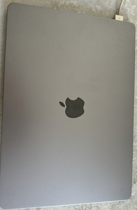 Ноутбук: MacBook Air 15" M2 8/512Gb. Space Gray. Київ - фото 3