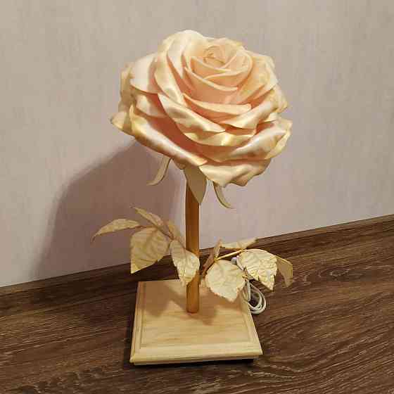 Світильник-нічник "Рожеве золото" Дніпро