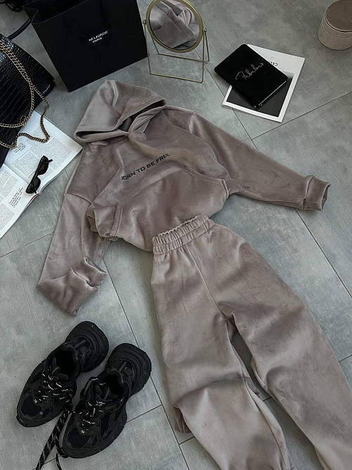 Стильний жіночий теплий костюм зі щільного двостороннього велюру. моко, 42/44 Одеса - фото 4