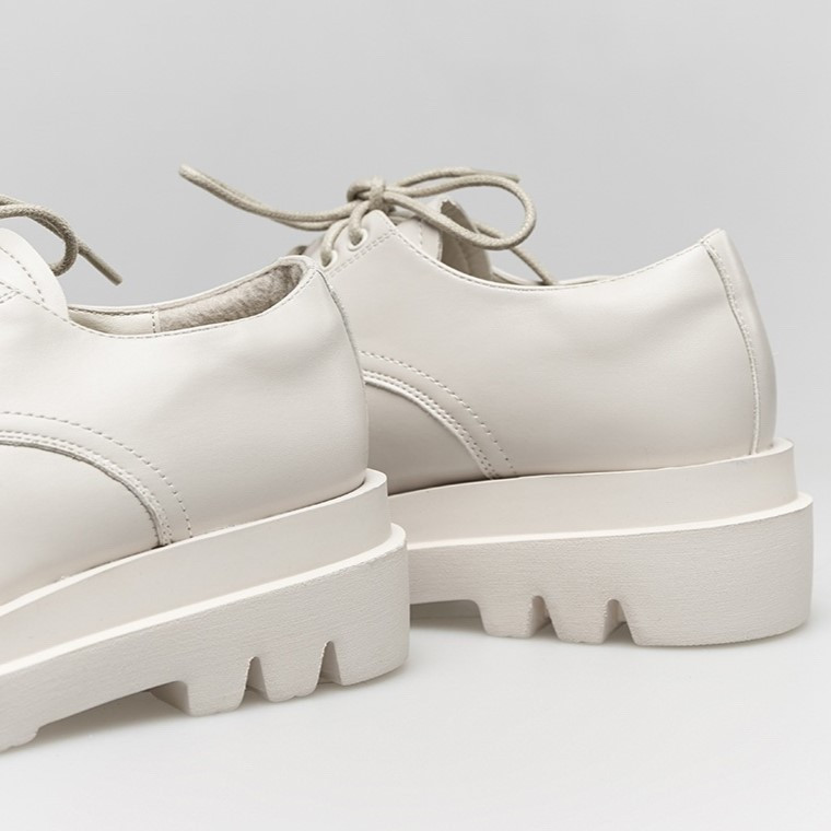 Жіночі Бежеві броги Туфлі Оксфорди Танкетка Білі Шкіряні Мокасини (розміри: 36,37,38,39,40,41) Дніпро - фото 7