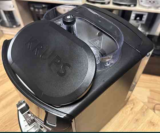 Кавомашина: Krups EA8298 з Молочним Стаканом! Харків