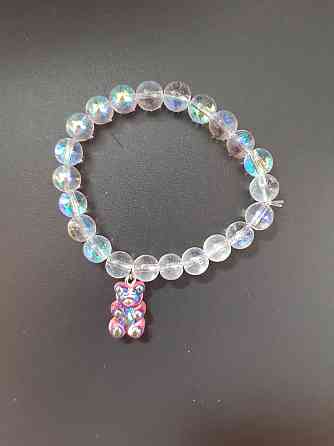 Браслет с желейными мишками и бусами, цвет мишки розовый, размер универсальный на резинке, мишка 1,6см Киев