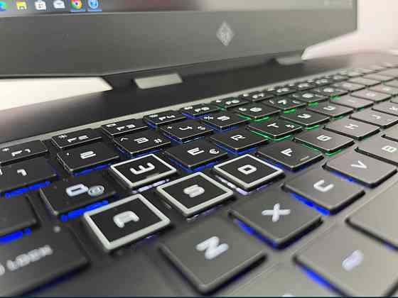 HP OMEN RTS 2060 6Gb i7-9750H RAM 16Gb SSD 512Gb. Киев