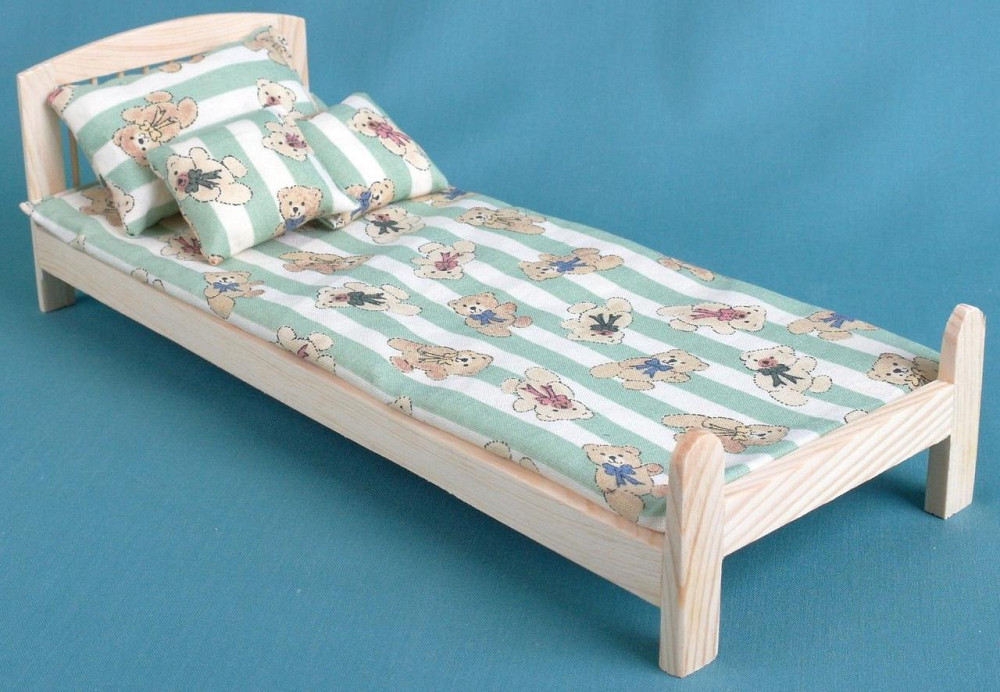 Кровать для кукол 