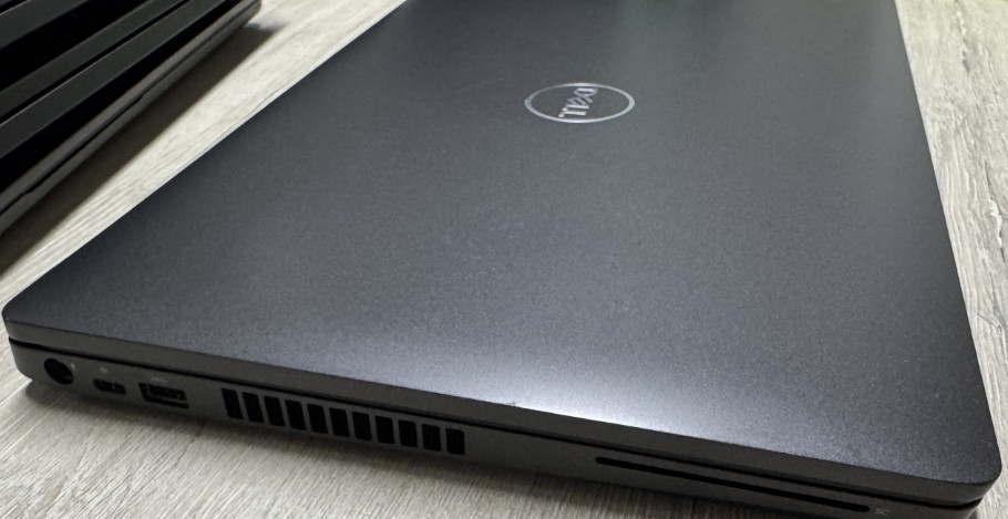 Dell Latitude 5500 15.6 HD intel i5 8th Gen 16GB RAM 512GB SSD. Харків - фото 3