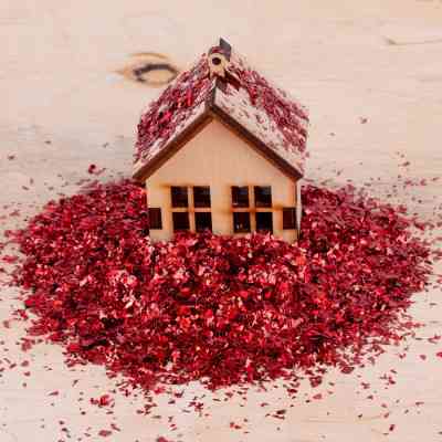 Прикраса декоративна Novogod`ko сніг штучний, червоний, 80 г (974178) Вінниця