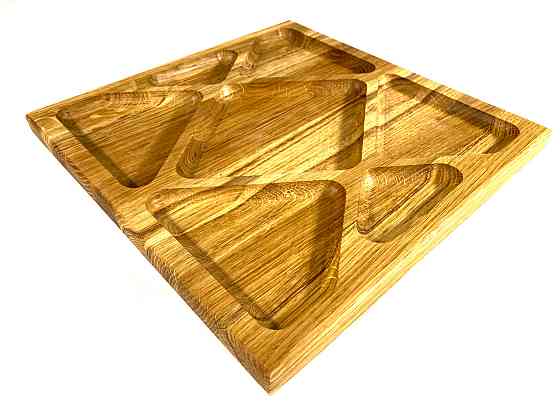 Деревянная тарелка квадратная из натурального дерева, закусочная тарелка 30х30х2,5 см Каменец-Подольский