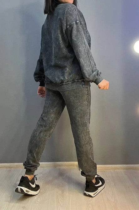 Костюм женский SEVILEN 142 варка тай дай свитшот оверсайз и брюки на резинке двунитка черный, черный, S Киев - изображение 15