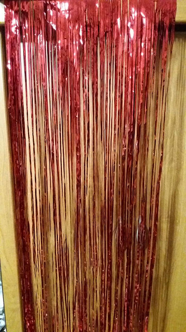 Дощик для фотозони 150 см на 45 см червоний Київ - фото 1