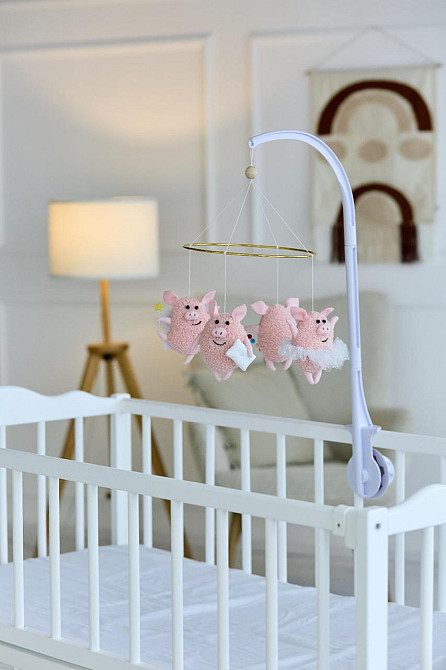 Дитячий музичний мобіль на ліжечко для немовлят WoollyFox "Веселі свинки" на 35 мелодій Київ - фото 7