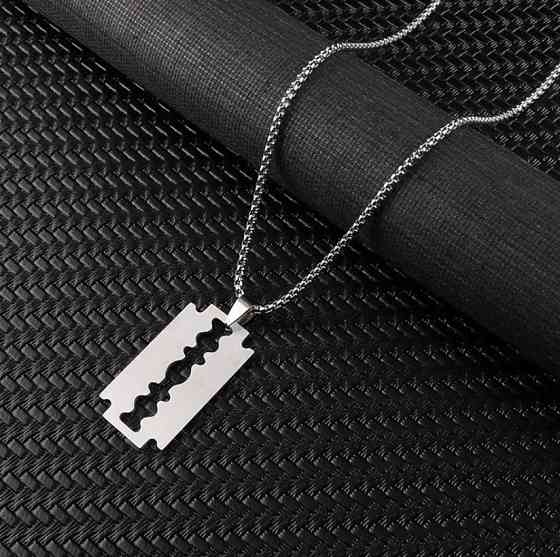 Підвіска-лезо з нержавіючої сталі на ланцюжку Київ