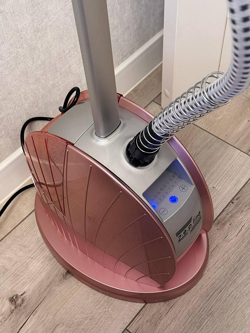 Відпарювач вертикальний для одягу зі стійкою Zepline 3500Вт ZP-132  ємність 2500 мл, колір Рожевий Одеса - фото 3