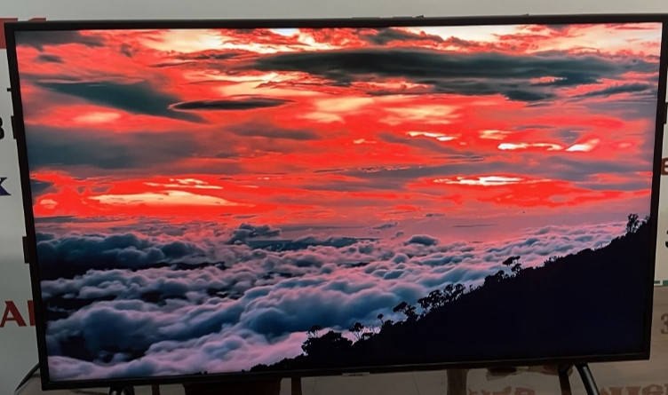 Телевизор Samsung 43