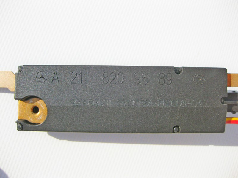 Mercedes-Benz  A2118209689 Антенний підсилювач на кришці багажника E-Class S211 універсал Одеса - фото 7