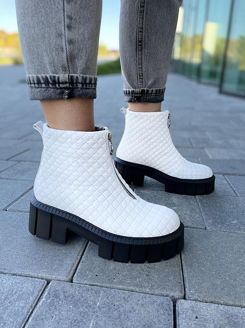 LIRIO Черевики жіночі LIRIO білі натуральна шкіра зима висота 12см розмір 39р. ( /91650) Коломия - фото 10