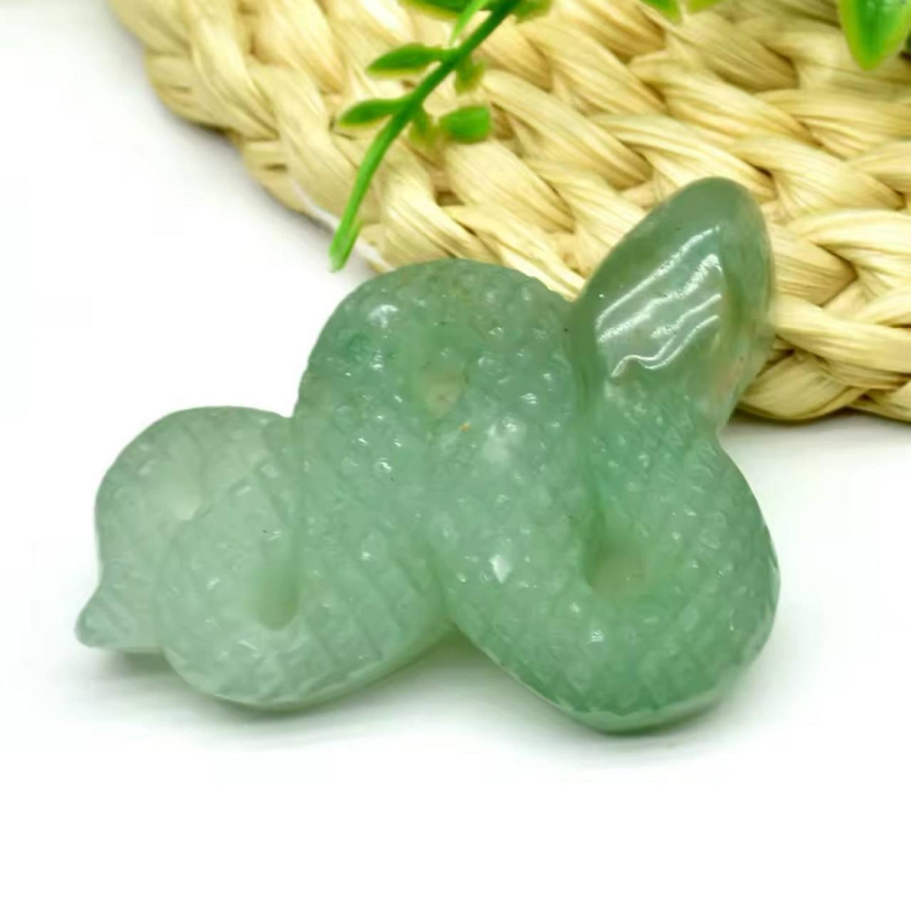 Фигурка змеи из натурального зеленого авантюрина, символ года 2025, змея из камня 5 см, талисман уда Киев - изображение 1