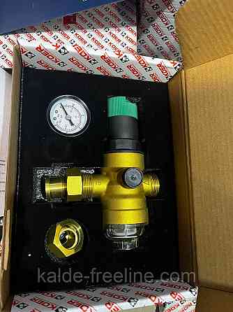 Редуктор тиску з фільтром тонкого очищення та манометром "Koer" 3/4" KR.1243 з пластиковою колбою Харків