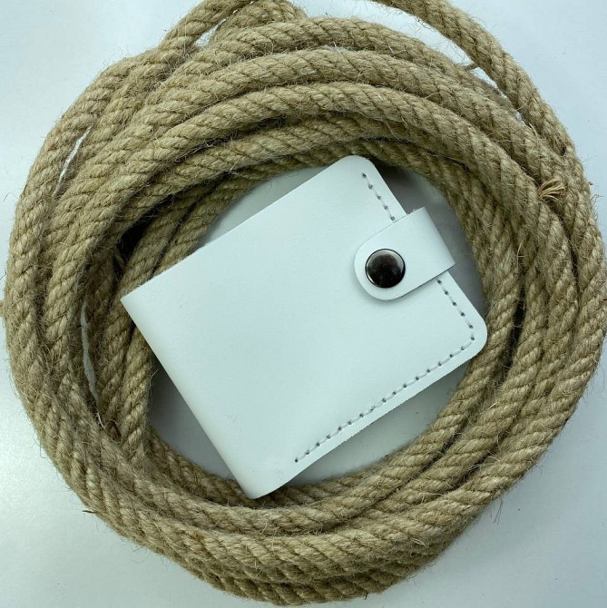 Гаманець жіночий Біфолд Білий шкіряний маленький, стильний, модний, з відділеннями для карт та купюрMasterSem Київ - фото 4