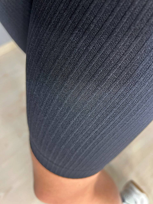 Шорти жіночі Kenalin 0412 велосипедки лосини в рубчик пуш-ап широкий пояс середня довжина one size, чорний, one size Київ - фото 7