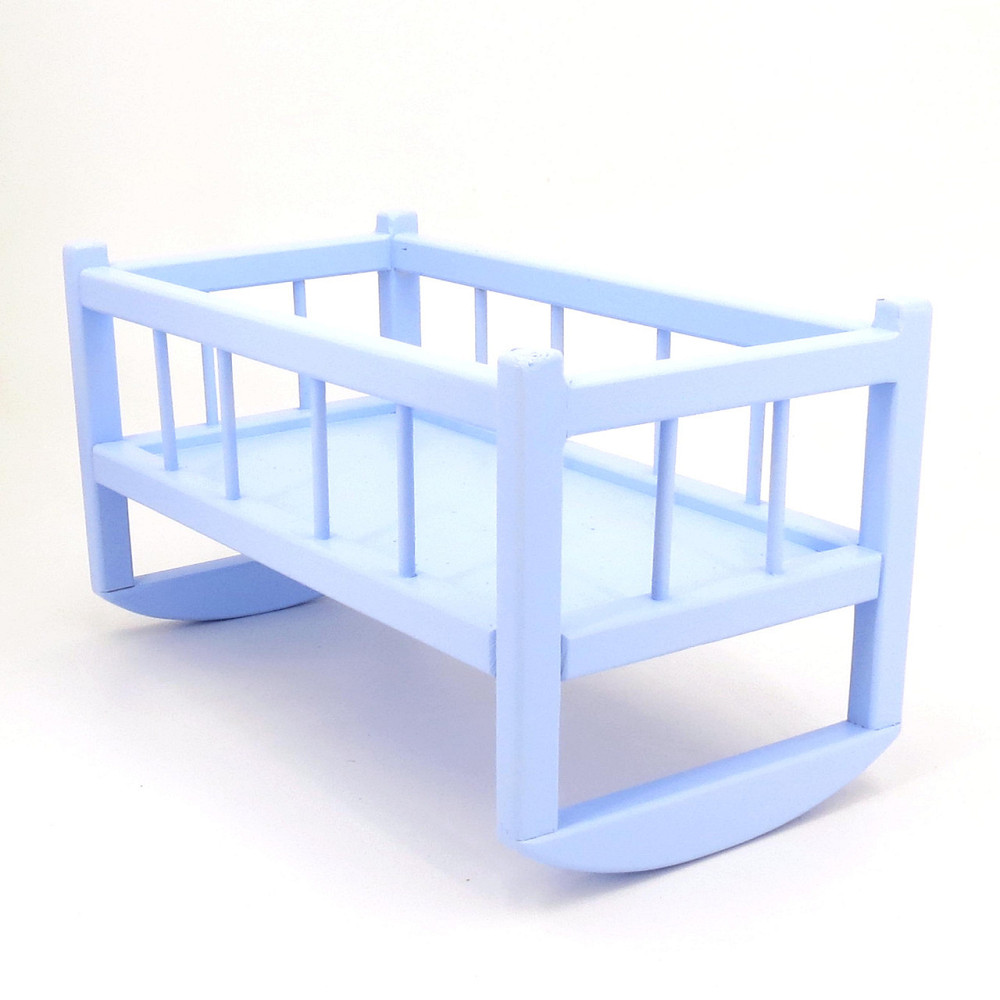 Кровать для кукол 