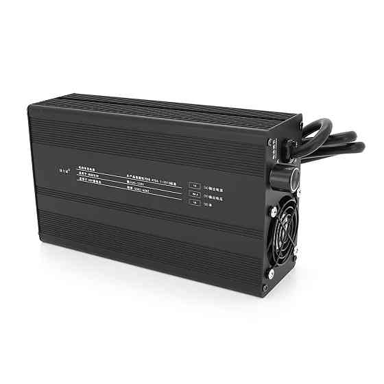 Зарядное устройство для аккумуляторов 36/48/60/72V, 15Ah, 1300W, LED-индикация Киев