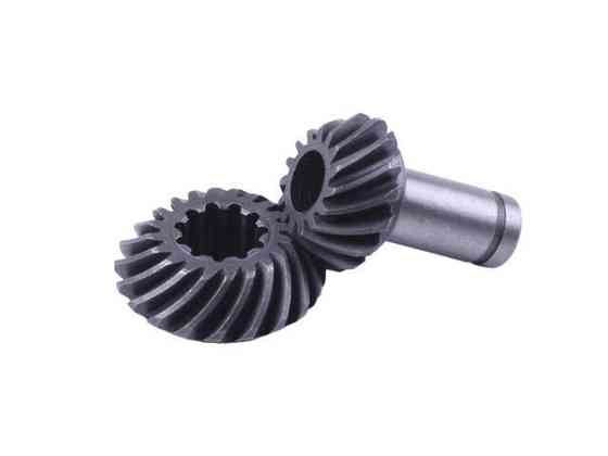 Шестеренчатая пара редуктора (9 зубов), к-т: вал, шестерня для бензокосы Мукачево