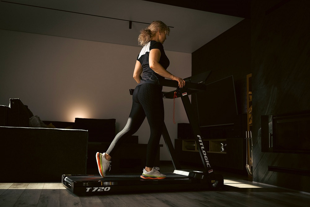 Беговая дорожка FitLogic T720 Київ - фото 9