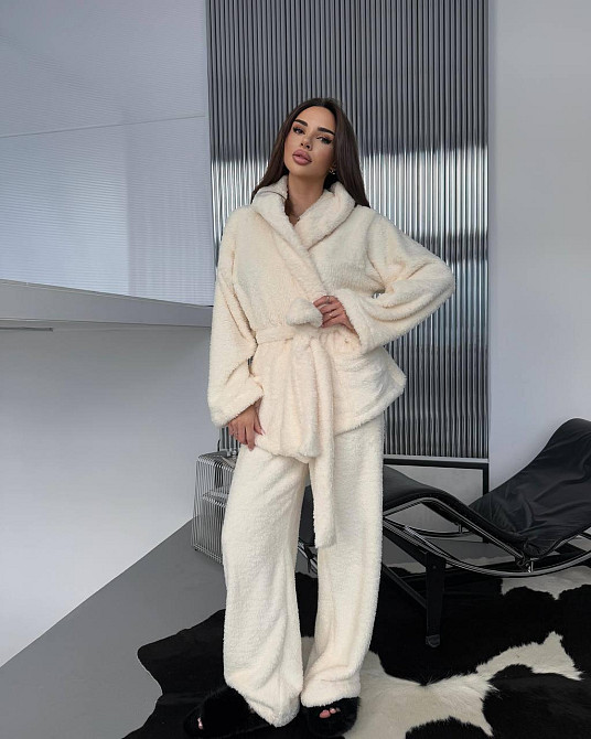 Женская теплая повседневная плюшевая пижама двухсторонняя махра Одесса - изображение 1