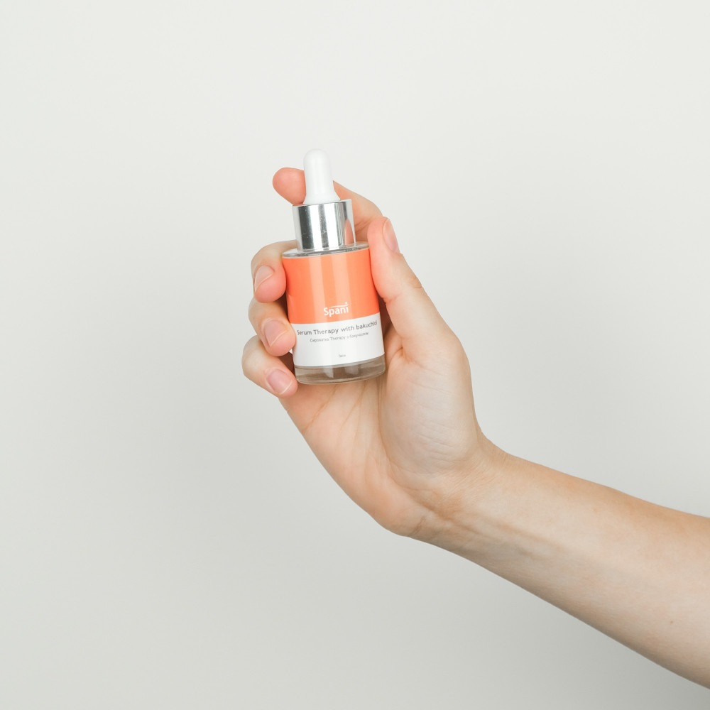 Регенеруюча сироватка з бакучіолом, ніацинамідом та гіалуроновою кислотою Serum Therapy with Bakuchiol Spani 30 мл Київ - фото 4