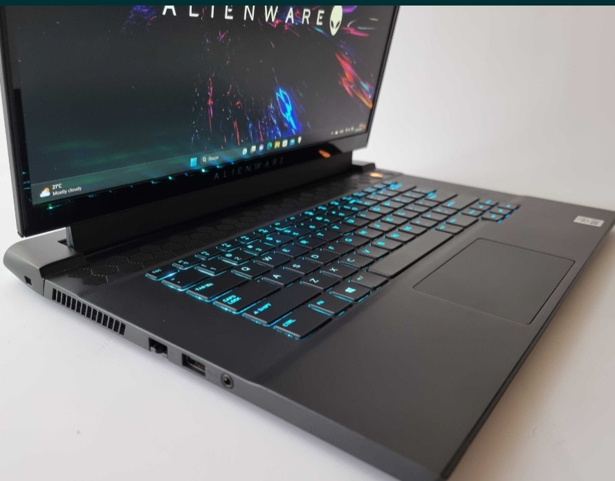 Alienware M15 R4/ Intel I7 18070H/RTX 3070/RAM16GB/SSD512Gb/300Hz. Ноутбук Киев - изображение 2