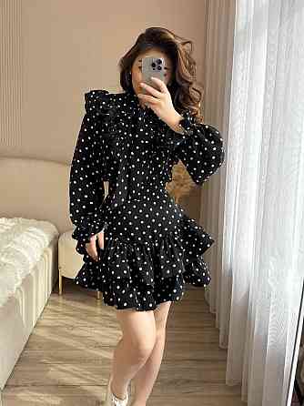 Женское стильное мини платье с принтом в горошек атлас Одесса