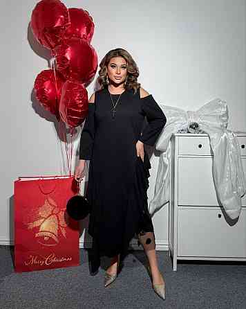 Жіноче вечірнє стильне плаття з відкритими плечима, крепдайвінг+ євросітка з 3D кружечками 60/62 Одеса