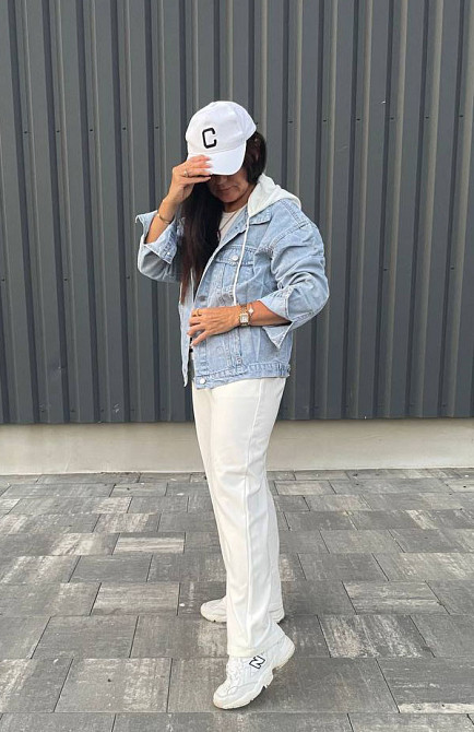 Джинсова куртка жіноча оверсайз з білим капюшоном р 42-46 Харків - фото 3