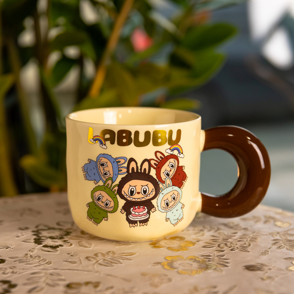 Yiwu Чашка порцелянова Labubu 400 (мл) подарункова кружка прикольна чашка для дітей на подаруно Коломия - фото 1