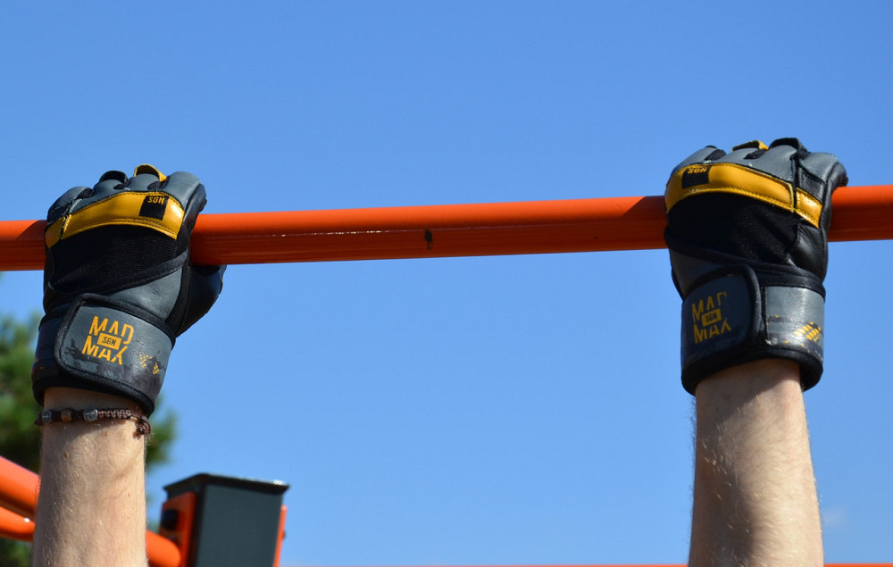 Рукавички для фітнесу MadMax MFG-880 Signature Black/Grey/Yellow XL Луцк - изображение 9