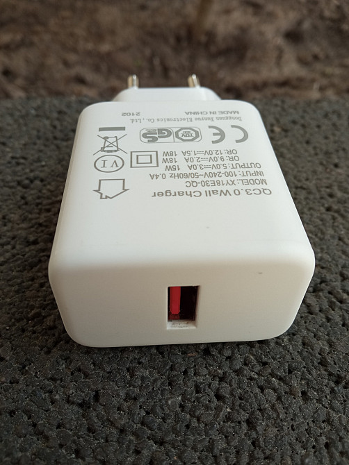 Адаптер живлення QC3.0 USB 18w (товар вживаний) Луцк - изображение 2