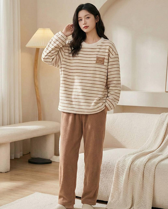 Жіноча тепла плюшева піжама-двійка: кофта та штани Карамельний, 48/50 Одеса - фото 1