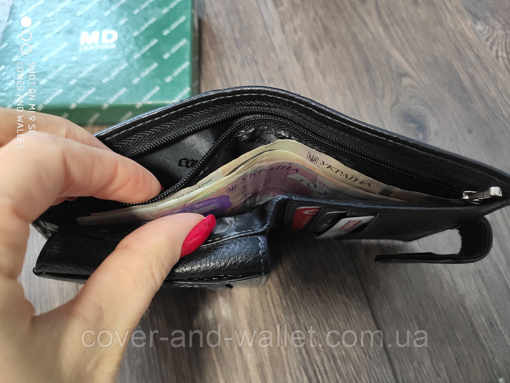 Шкіряний чоловічий гаманець на магнітній фіксації (вертикальний) MD 129A Київ - фото 6