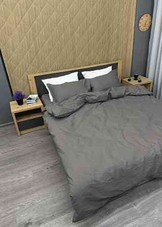 Комплект постільної білизни Страйп-сатин Сімейний з простирадлом на резинці 180х200х25, 2 підковдри 150х200, 2 наволочки 70х70 Темно-сірий (88-221) Київ