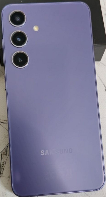 Смартфон Samsung S24 8/256Gb. Киев - изображение 6