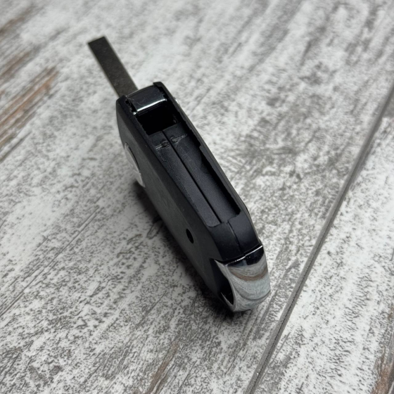 Викидний ключ для Opel Zafira, корпус під чип та плату, 3 кнопки, HU100 Київ