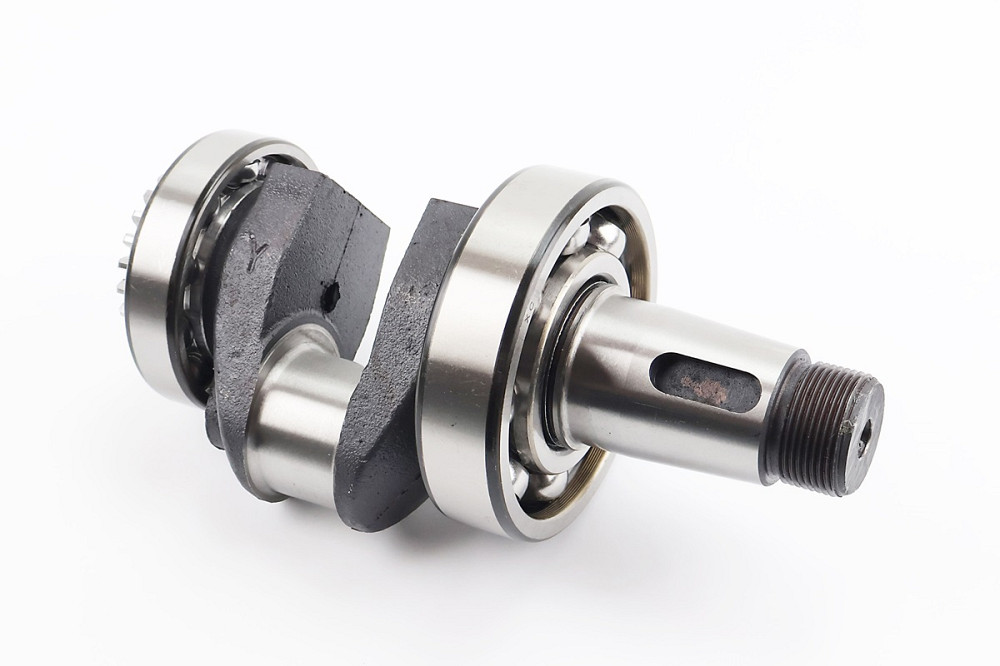 Колінвал R180NM+підшипники+шестерня, запресований, з канавкою під ст. кільце Київ - фото 1