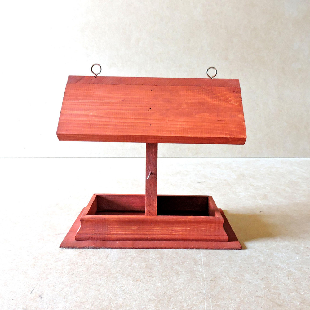 Кормушка садовая для птиц 